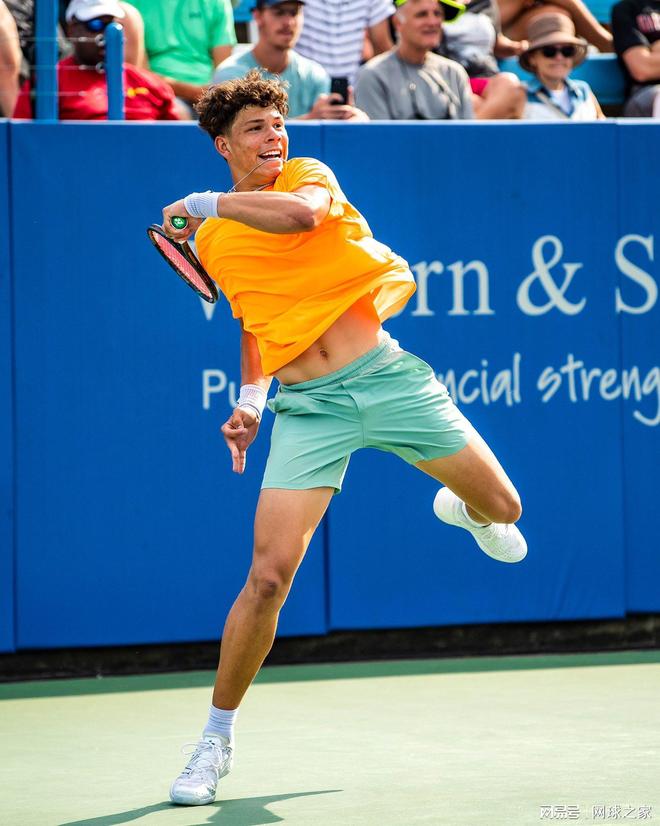 在斯诺克比 在斯诺克比